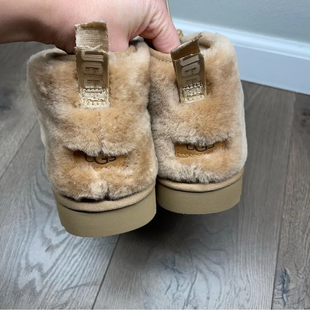 UGG Neumel Cozy Shearling Sheepskin Upper Boots Lace Up Camel Tan Size 11 Men’s